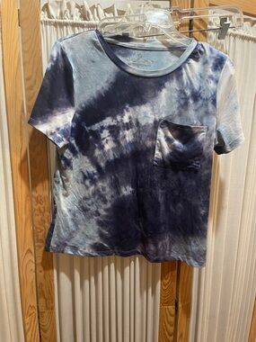 Wallflower Blue & White Tie-Dye Crewneck Tee